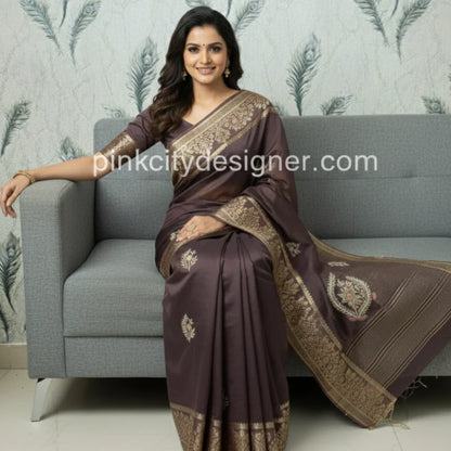 Beautiful Mor butta saree 1 / 2 Beautiful Mor butta saree