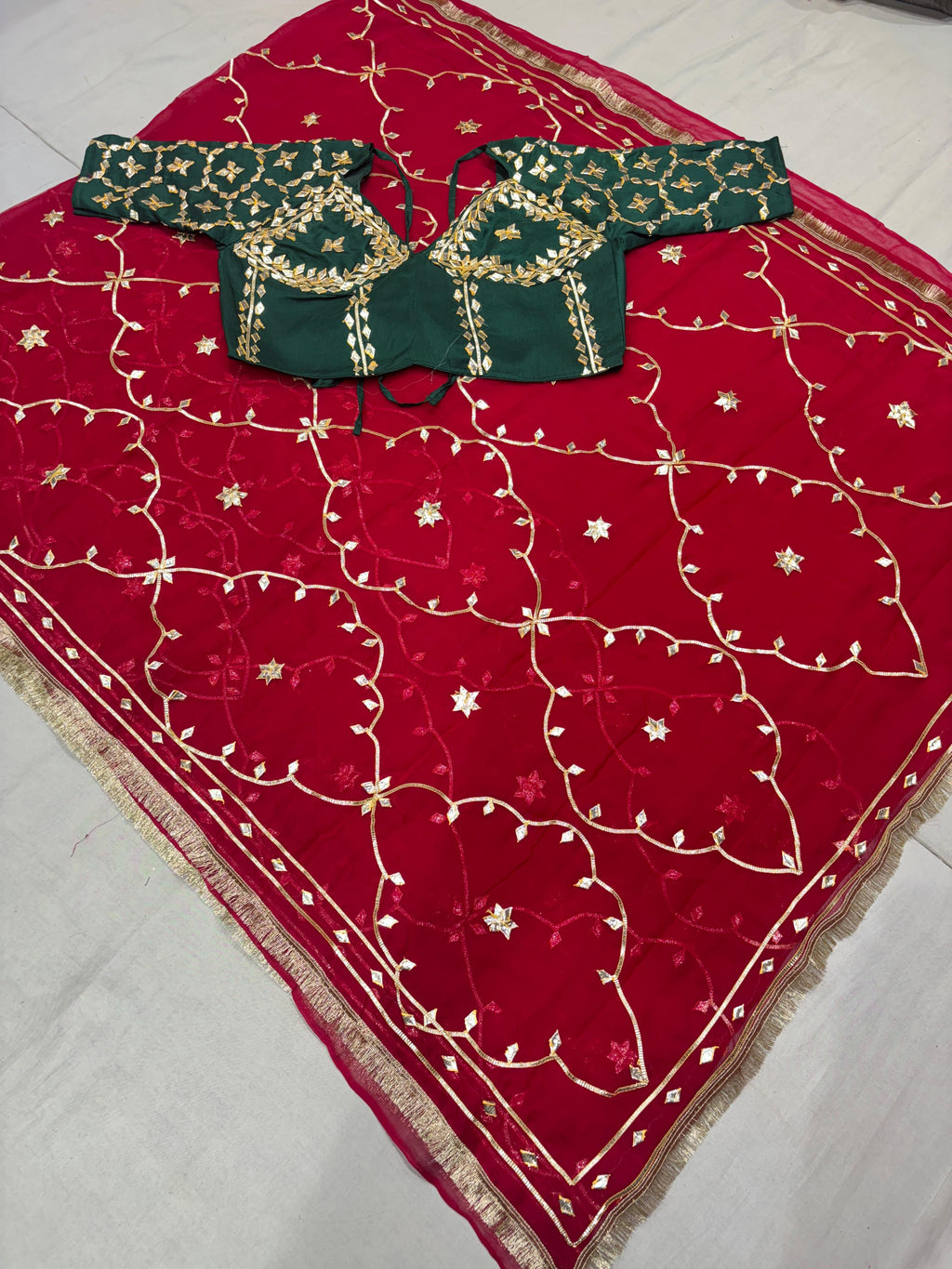 Elegant Rani Pure Diamond Chiffon Saree with Traditional Kachhi Gotta Work