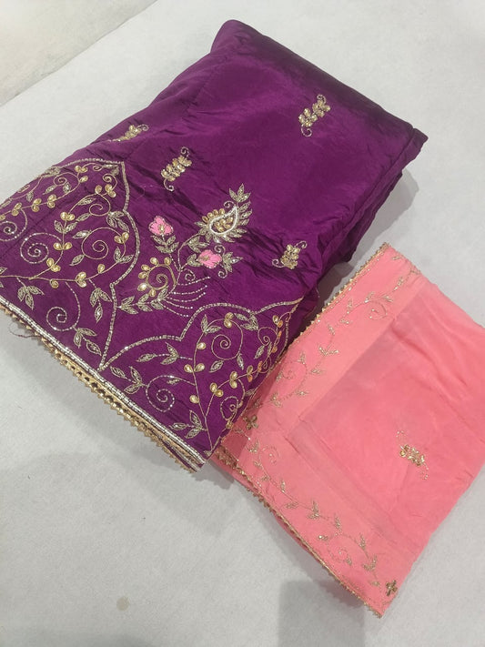 Lehenga with Heavy Gold Embroidered Border & Contrast Dupatta 1 / 2 Lehenga with Heavy Gold Embroidered Border & Contrast Dupatta