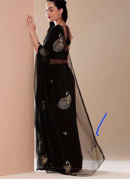 NEW DESIGNER SAREE SEMI CIFFONE  WITH THRED WORK BY PCD